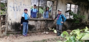Thumbnail of pic_Lee_Woo_003.jpg