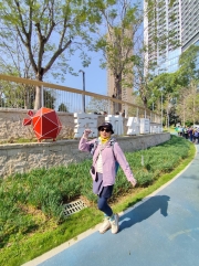 Thumbnail of pic_Kwok_Lam_006.jpg