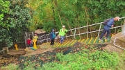 Thumbnail of pic_Derek_Wong_010.jpg