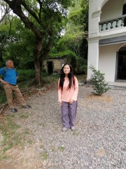 Thumbnail of pic_Lee_Woo_005.jpg