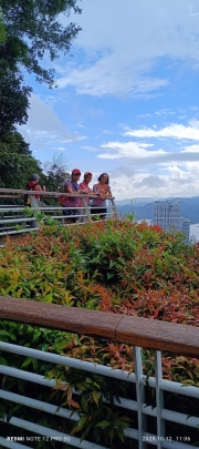 Thumbnail of pic_Mingle_Tam_034.jpg