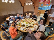 PB300094.jpg (362207 bytes)