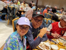 PB300102.jpg (363078 bytes)