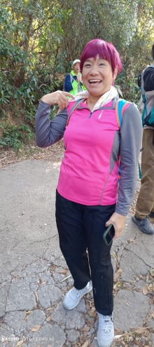 Thumbnail of pic_Mingle_Tam_004.jpg