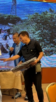 Thumbnail of pic_CL_Yip_146.jpg