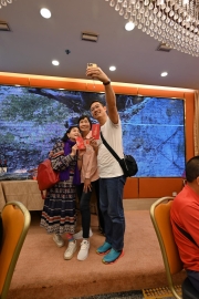 Thumbnail of pic_CW_Ho_027.JPG