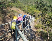 Thumbnail of pic_Lee_Shing_006.JPG