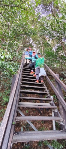 Thumbnail of pic_Derek_Wong_036.jpg