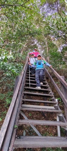 Thumbnail of pic_Derek_Wong_038.jpg