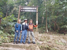 P2080036.jpg (709099 bytes)