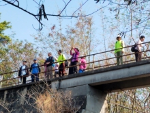 P2190072.jpg (274505 bytes)