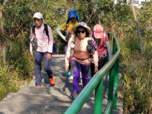 P2190100.jpg (472285 bytes)