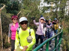 P2190106.jpg (518753 bytes)