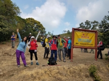 P222023.jpg (464048 bytes)