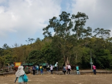 P222028.jpg (327469 bytes)