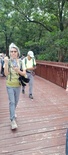 Thumbnail of pic_Mingle_Tam_012.jpg