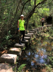 P4190044.JPG (677714 bytes)