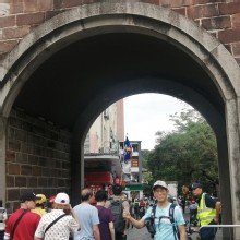 Thumbnail of pic_Lee_Woo_003.jpg
