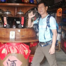 Thumbnail of pic_Lee_Woo_009.jpg